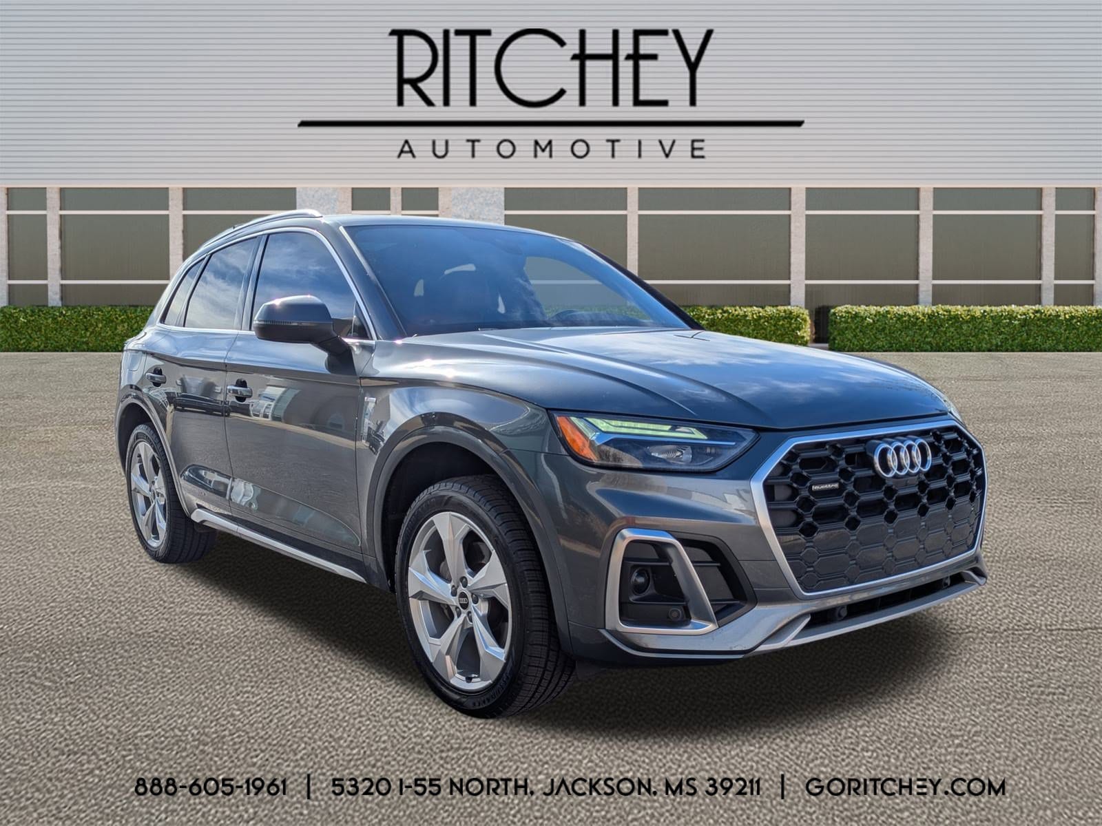 2022 Audi Q5 45 Premium Plus's photo