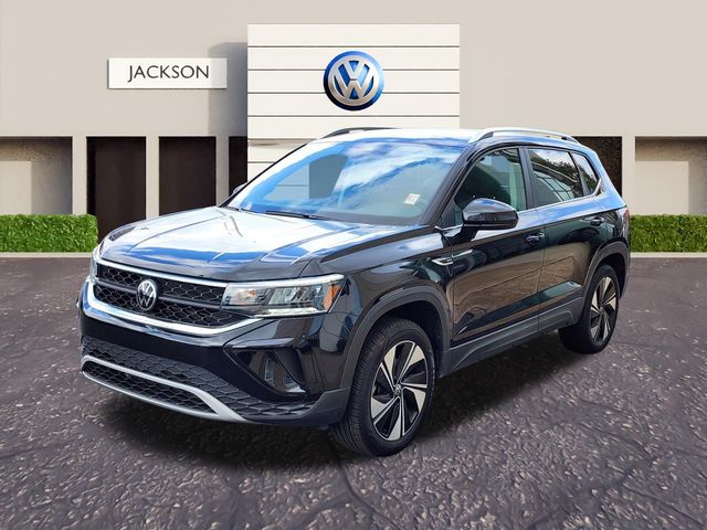 2024 Volkswagen Taos SE - Photo 8