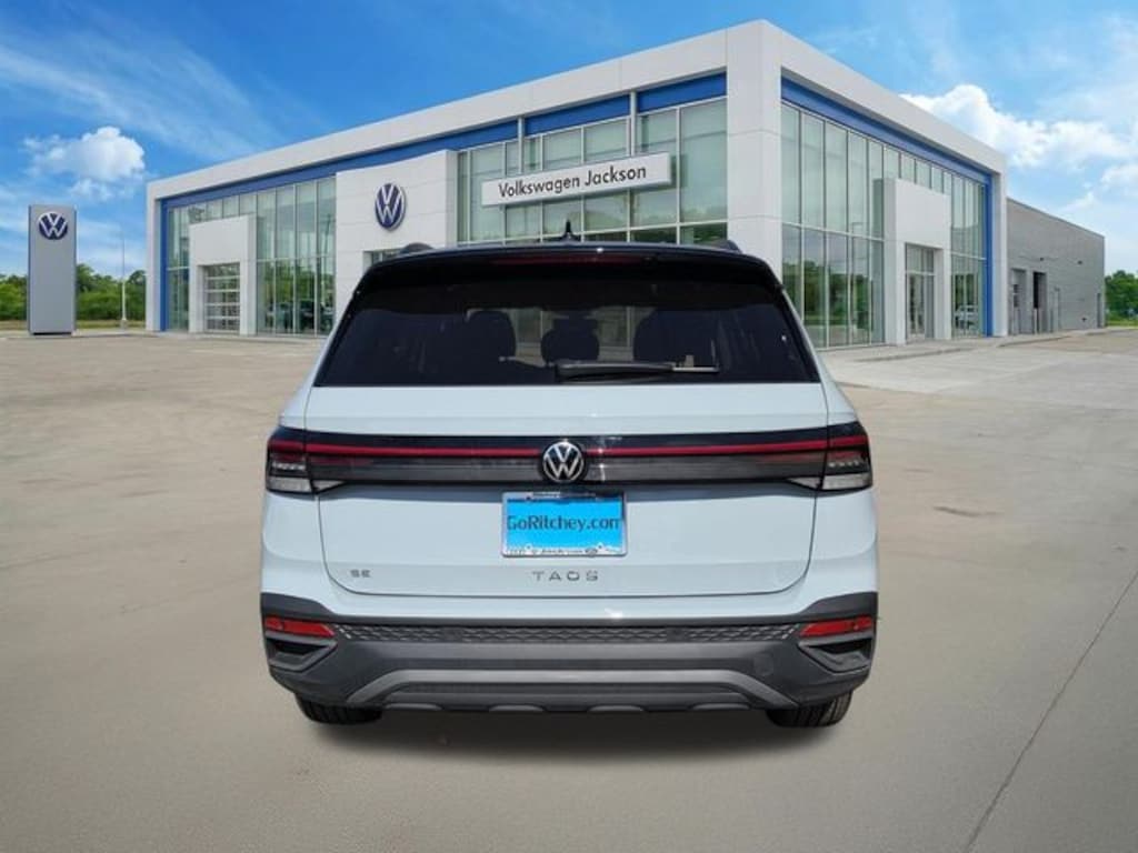 Used 2025 Volkswagen Taos 1.5T SE Black SUV
