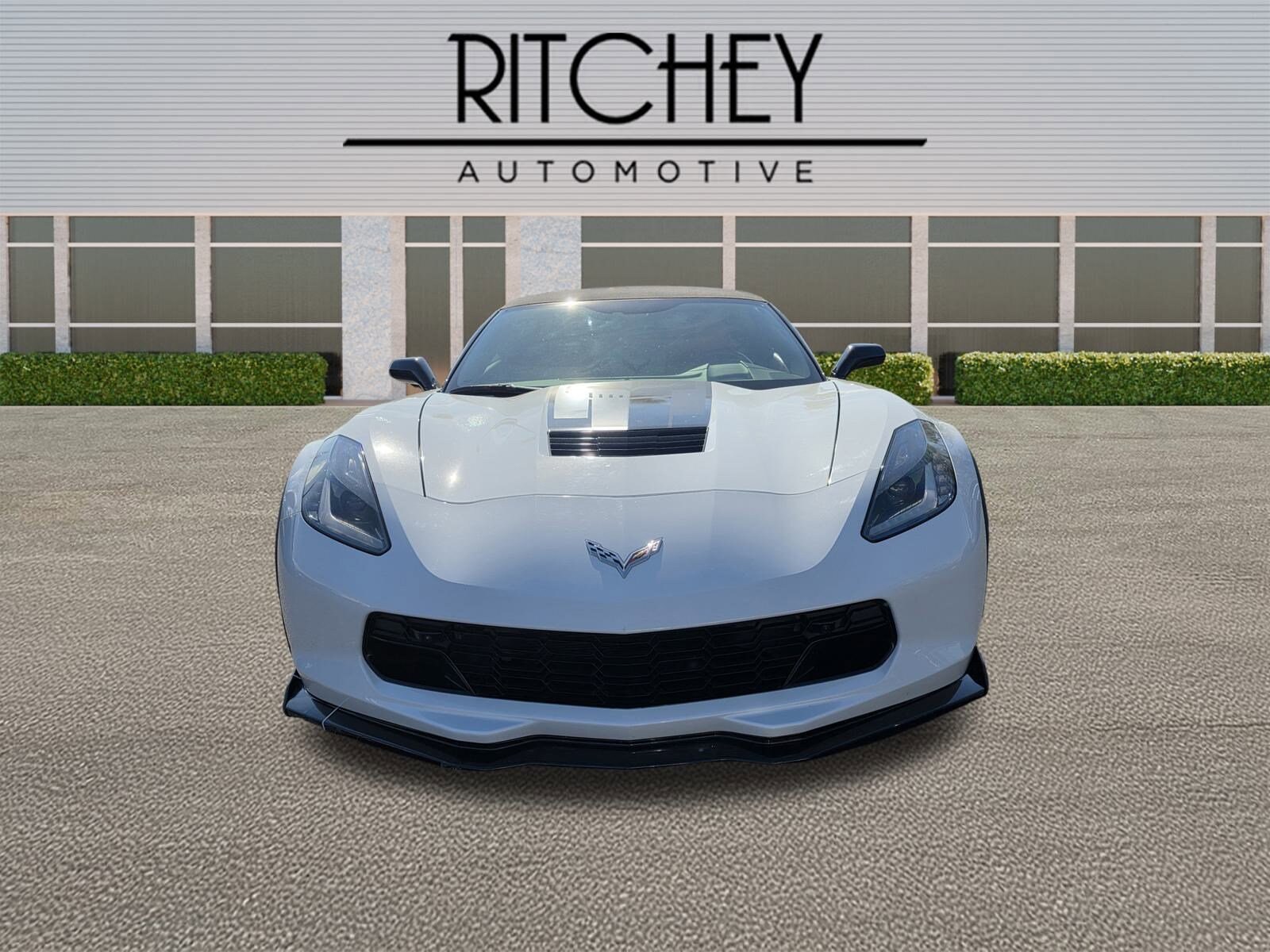 2017 Chevrolet Corvette Grand Sport 2LT photo 2