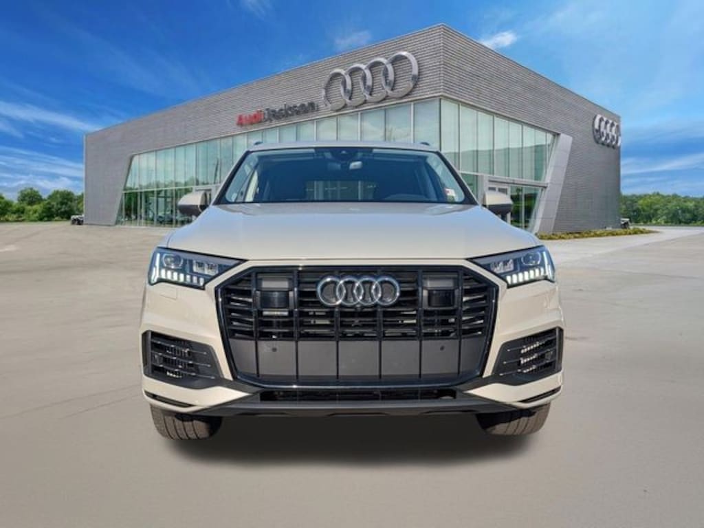 Used 2024 Audi Q7 55 Premium Plus SUV