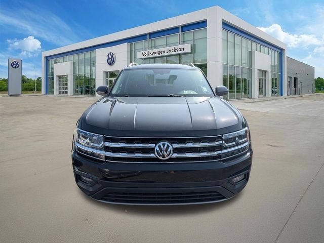 Used 2018 Volkswagen Atlas SE with VIN 1V2CR2CA6JC563927 for sale in Jackson, MS