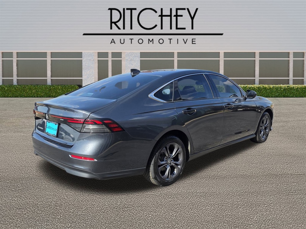 Used 2023 Honda Accord EX Sedan