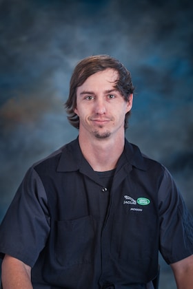 Staff member Cruise Smith from ID_e3ffa2e03924