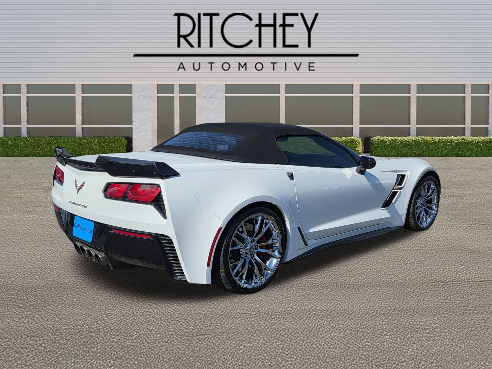 2017 Chevrolet Corvette Grand Sport 2LT photo 4