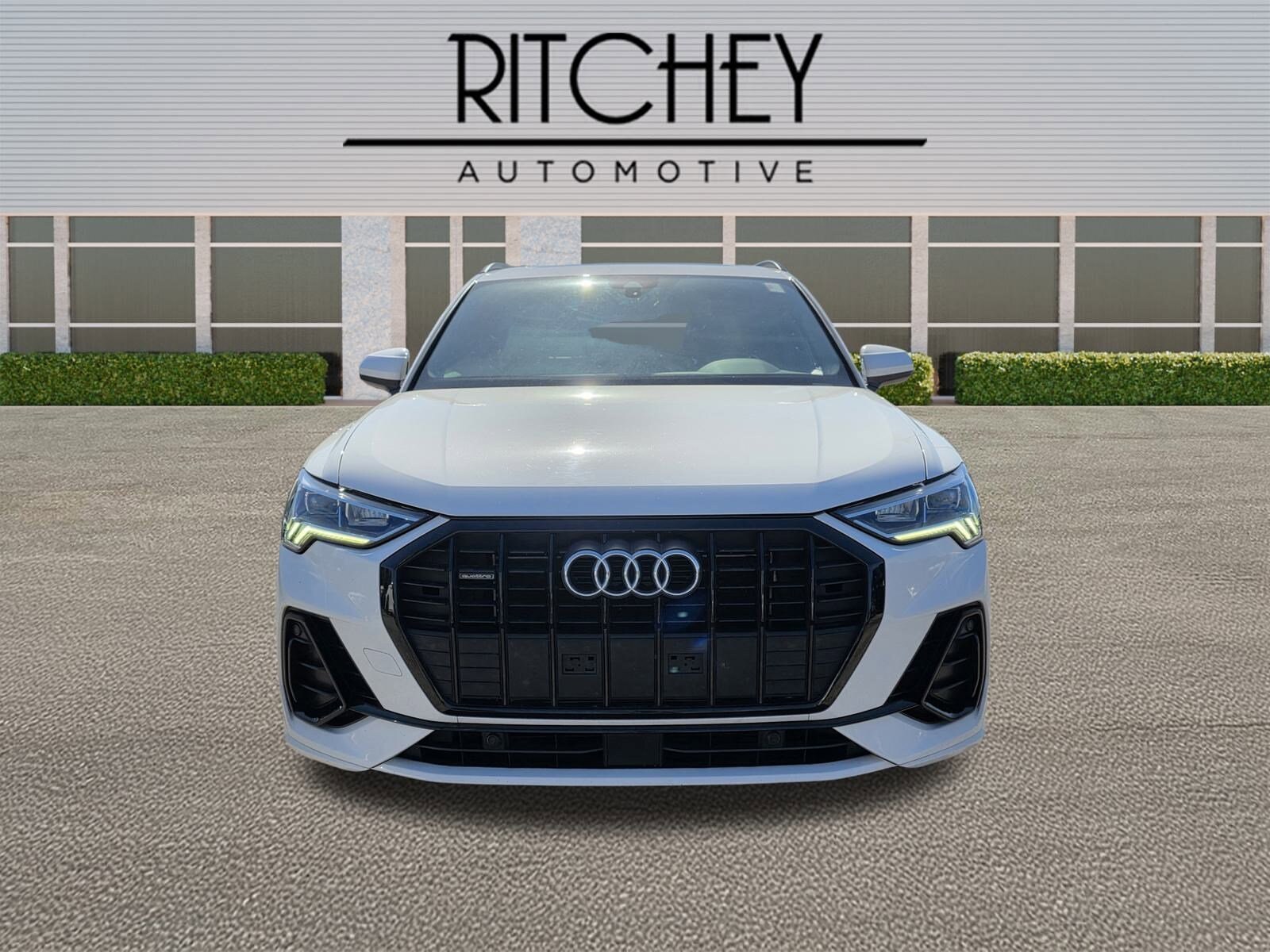 2021 Audi Q3 S line Premium Plus photo 2