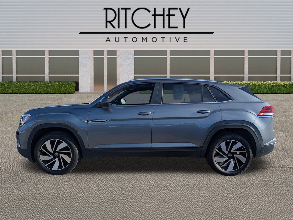 Used 2024 Volkswagen Atlas Cross Sport 2.0T SE w/Technology SUV
