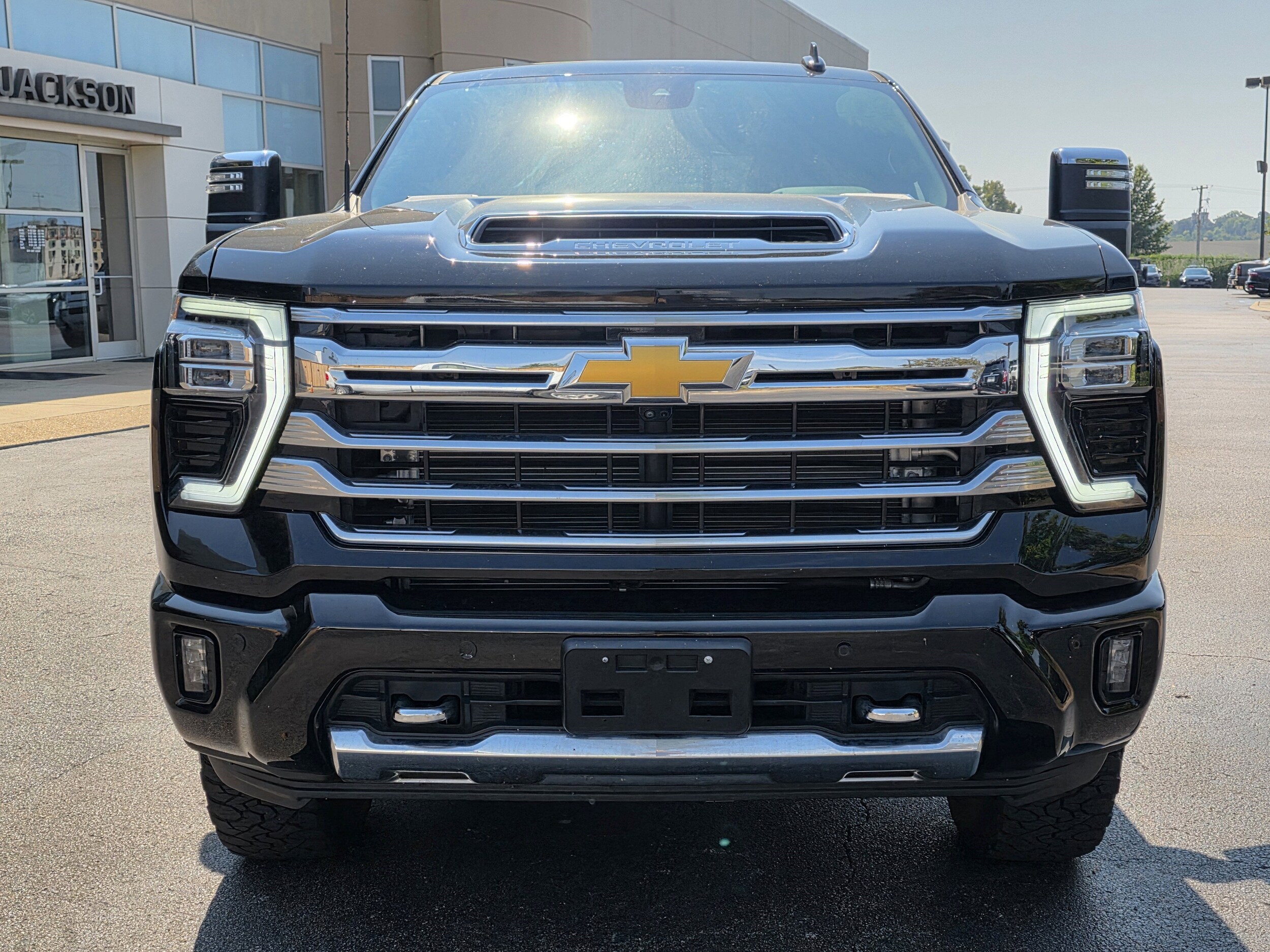 2024 Chevrolet Silverado 2500HD High Country photo 2