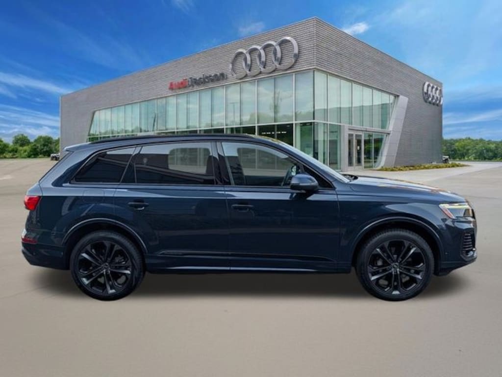 Certified 2025 Audi Q7 55 Premium Plus SUV