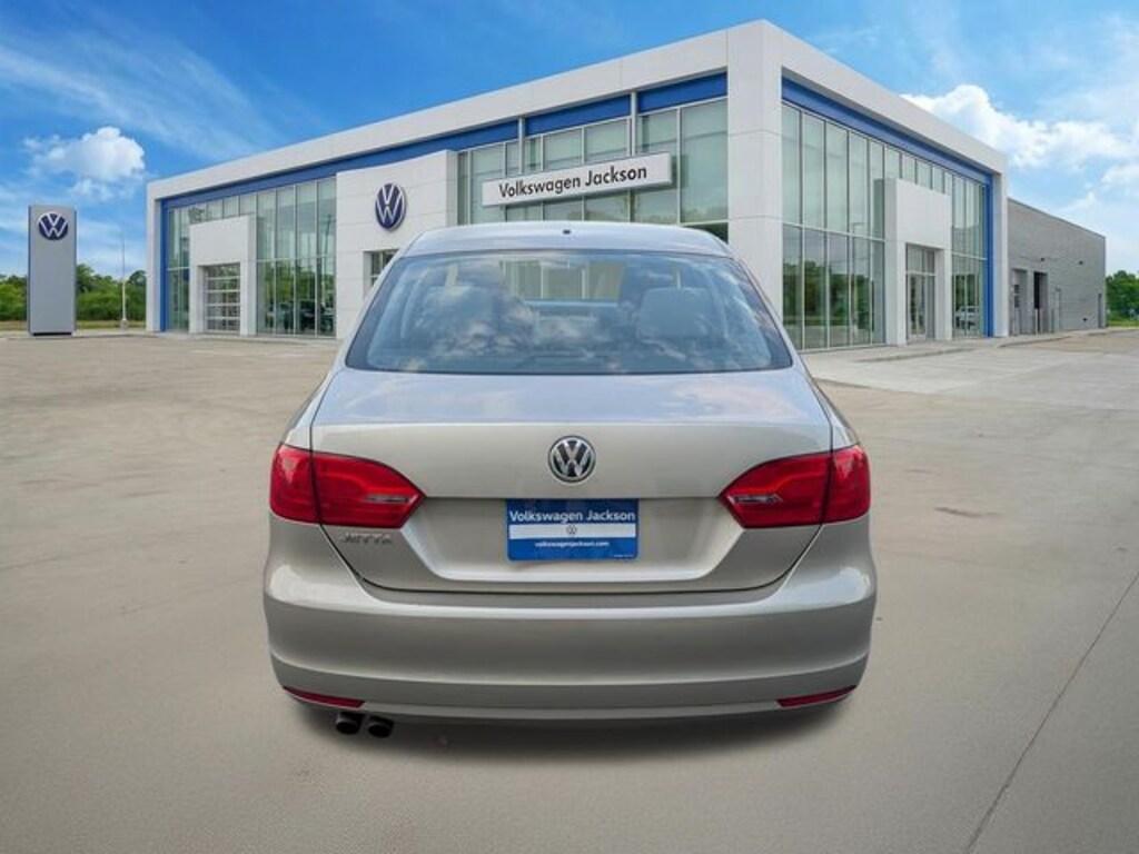Used 2014 Volkswagen Jetta 2.0L S Sedan