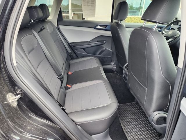 2024 Volkswagen Taos SE - Photo 28