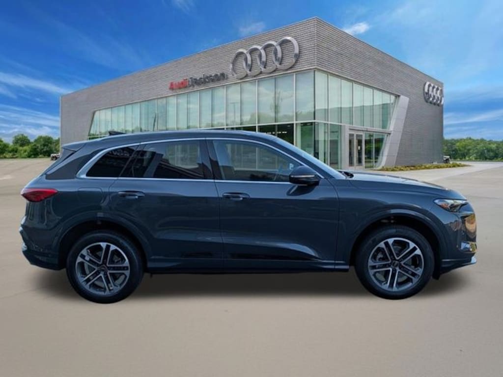Certified 2025 Audi Q5 2.0T Premium SUV