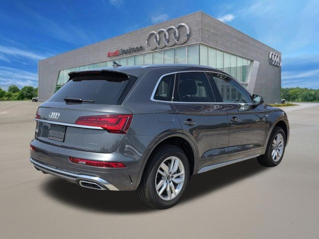 Used 2024 Audi Q5 45 S Line Premium SUV