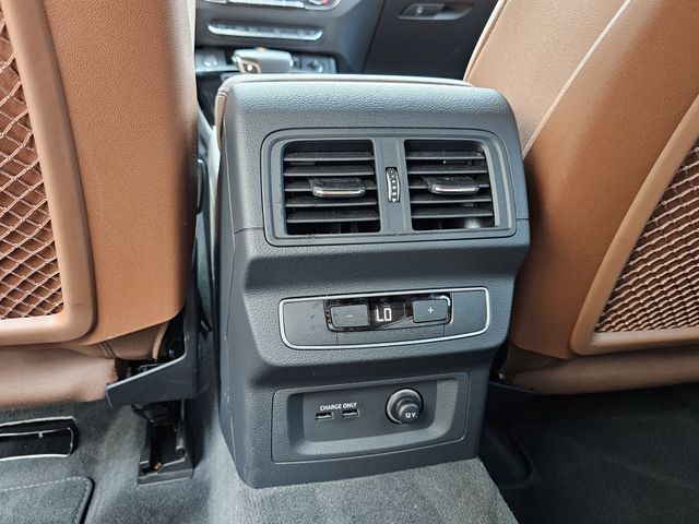 2025 Audi Q5 Premium - Photo 17