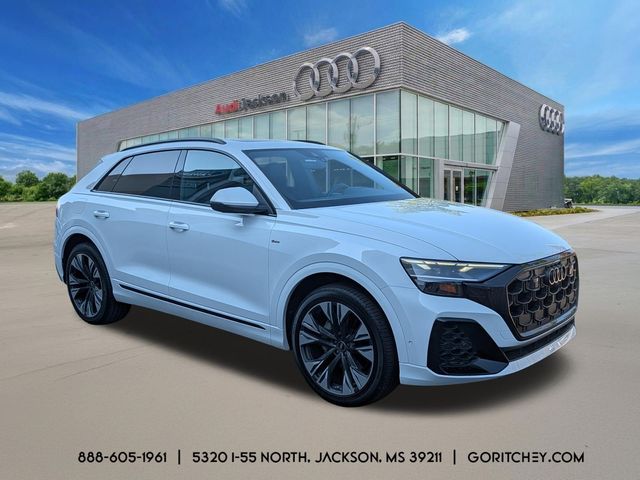  Audi Q8