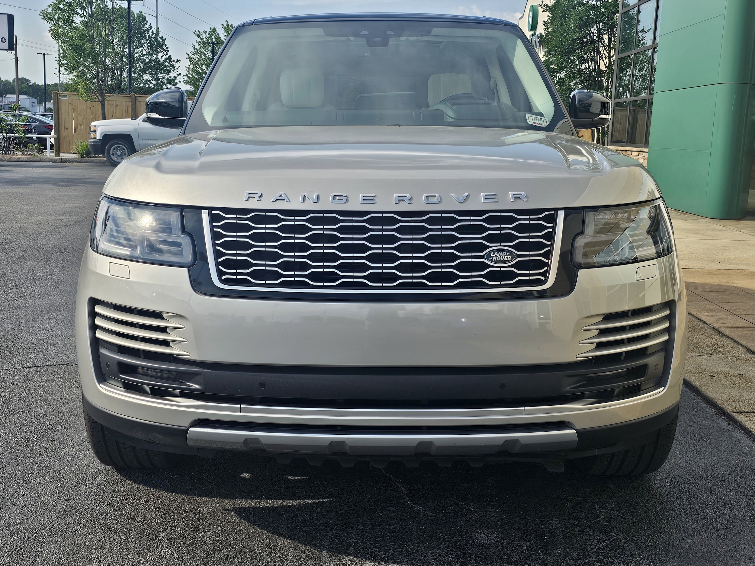 Used 2019 Land Rover Range Rover Supercharged with VIN SALGS2RE6KA565507 for sale in Jackson, MS