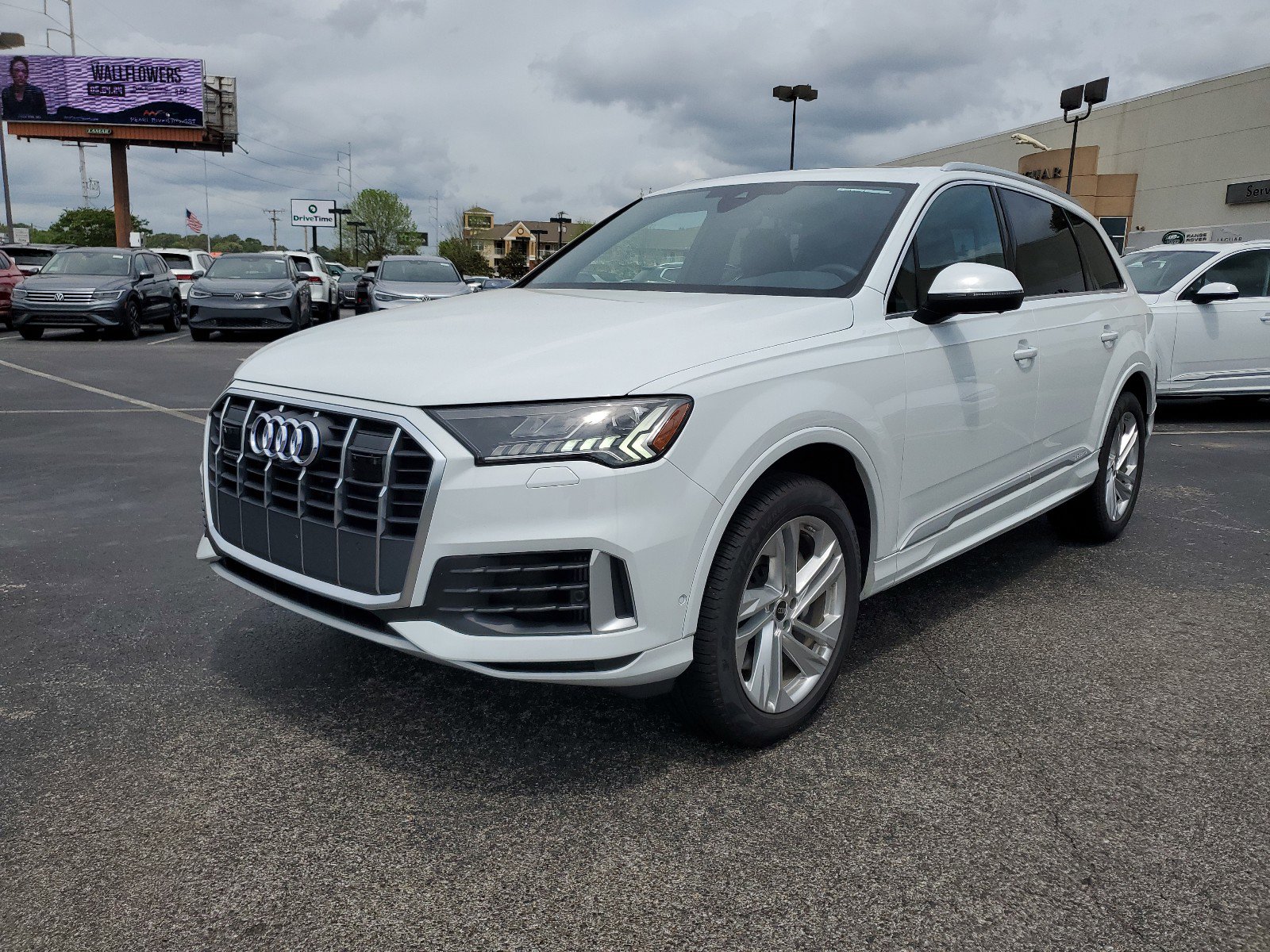 Used 2023 Audi Q7 Premium with VIN WA1AXBF71PD013160 for sale in Jackson, MS