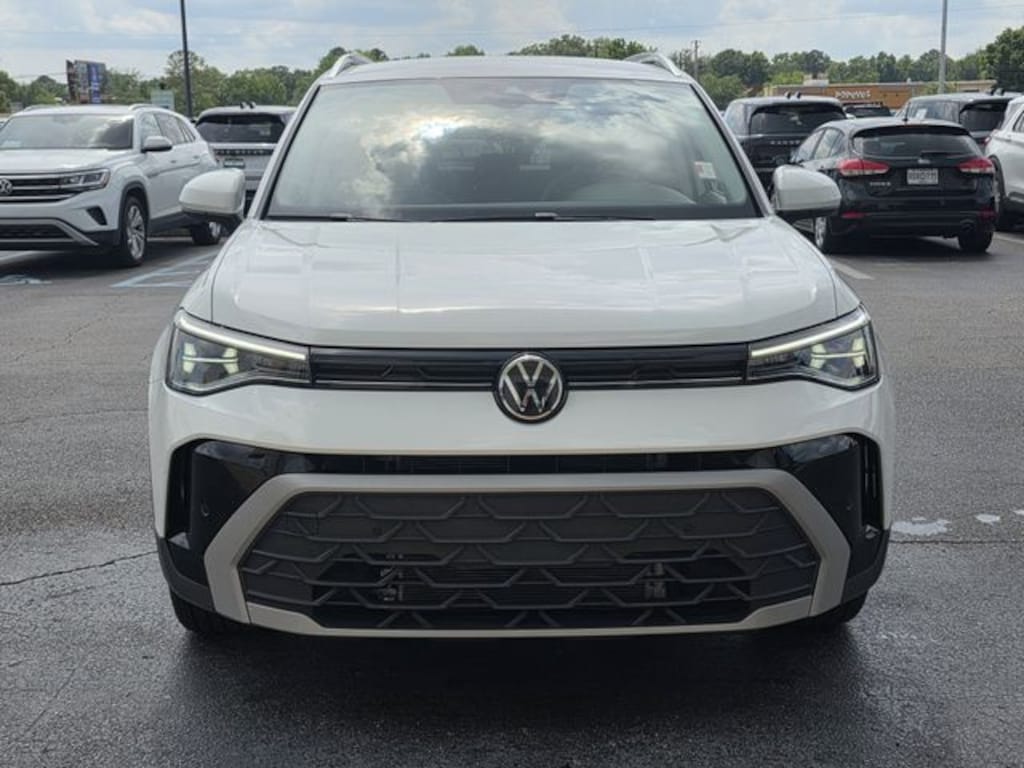 Used 2025 Volkswagen Taos 1.5T SE SUV