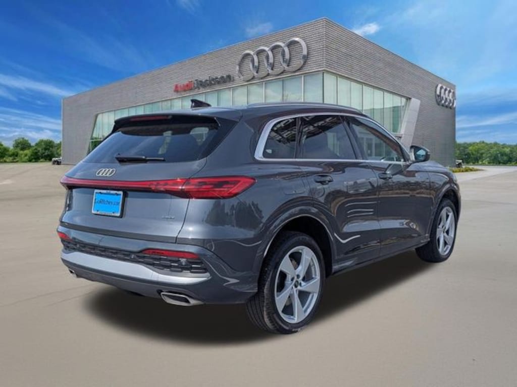 Certified 2025 Audi Q5 2.0T Premium Plus SUV
