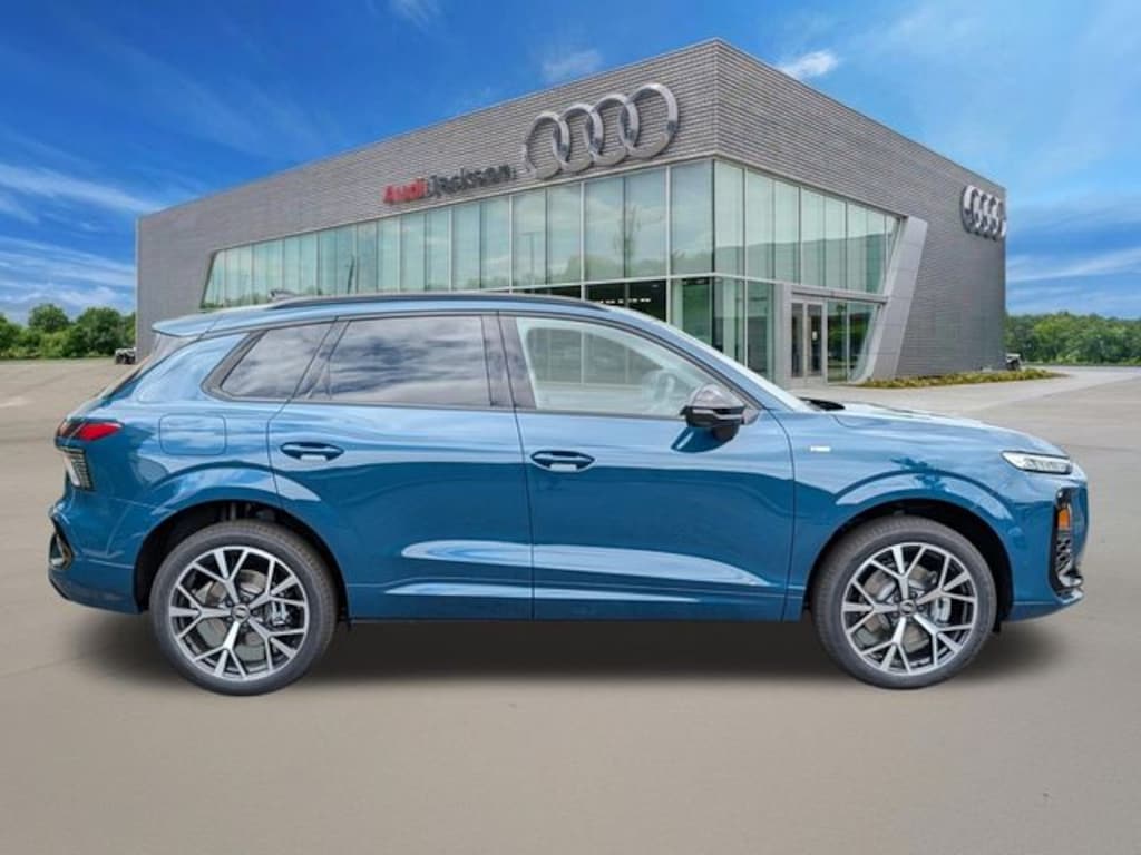 New 2026 Audi Q3 S line SUV