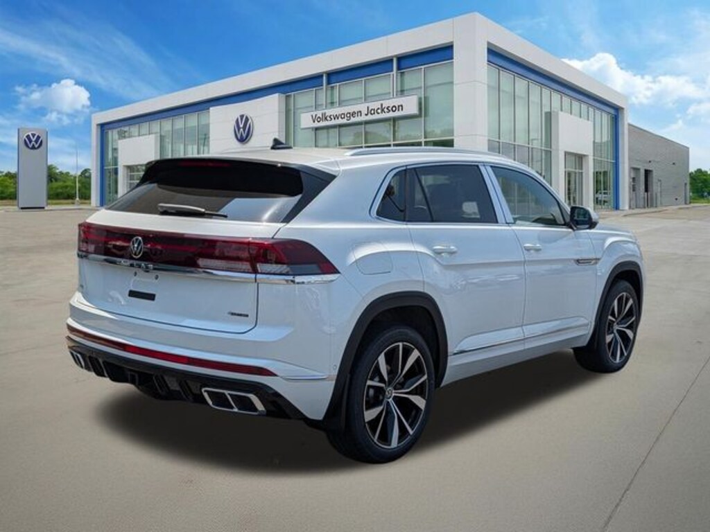 New 2026 Volkswagen Atlas Cross Sport 2.0T SEL Premium R-Line SUV