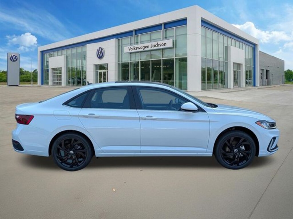 New 2026 Volkswagen Jetta 1.5T SE Sedan