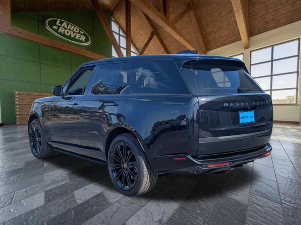New 2025 Land Rover Range Rover P530 SE SUV