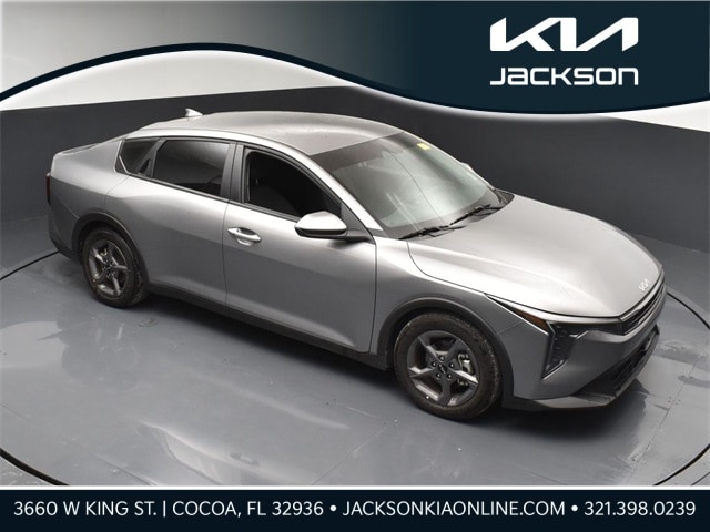 2025 Kia K4 LXS's photo