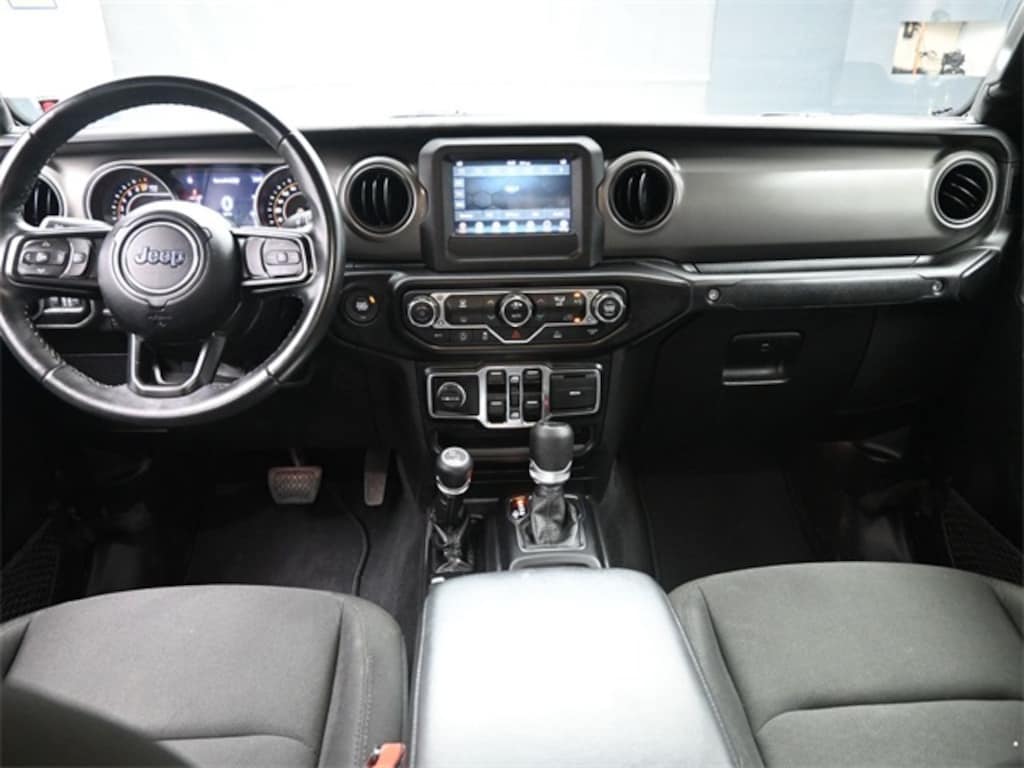 Used 2022 Jeep Gladiator Sport Truck Crew Cab