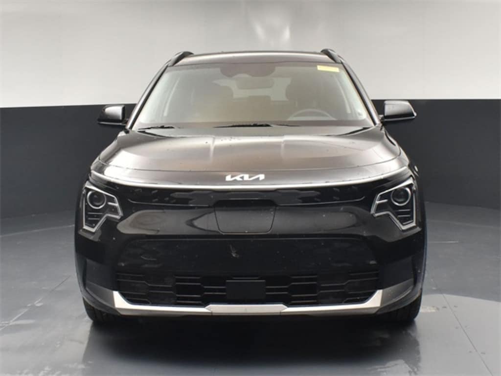 Used 2025 Kia Niro EV Wind SUV