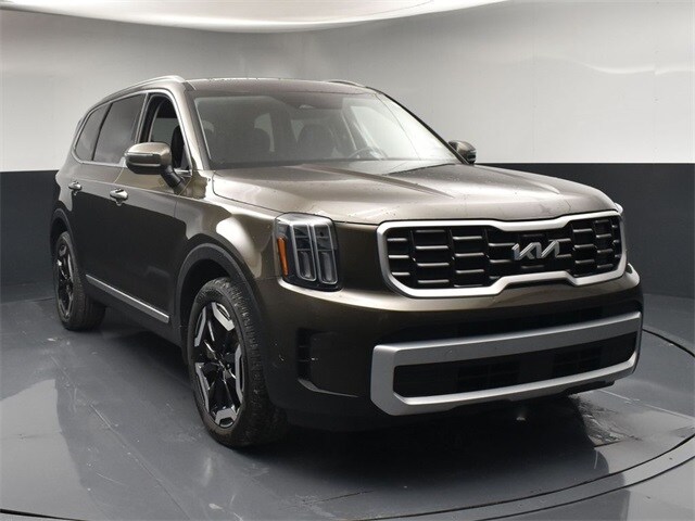 2025 Kia Telluride S photo 2