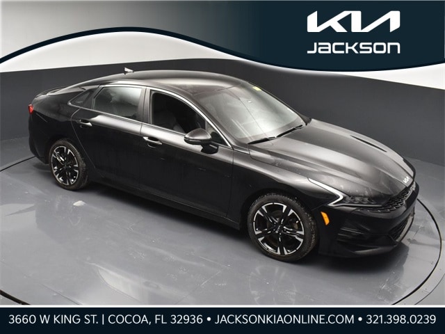 2024 Kia K5 GT-Line photo 2