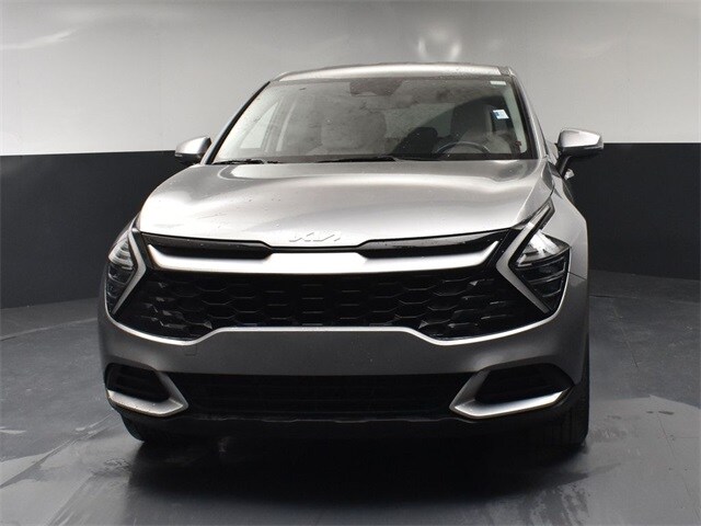 2024 Kia Sportage EX photo 2