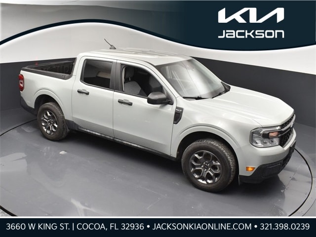 2023 Ford Maverick XLT's photo