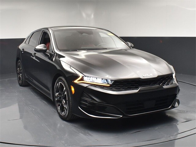 2023 Kia K5 GT-Line photo 3