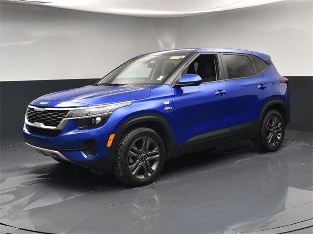 2023 Kia Seltos LX photo 4