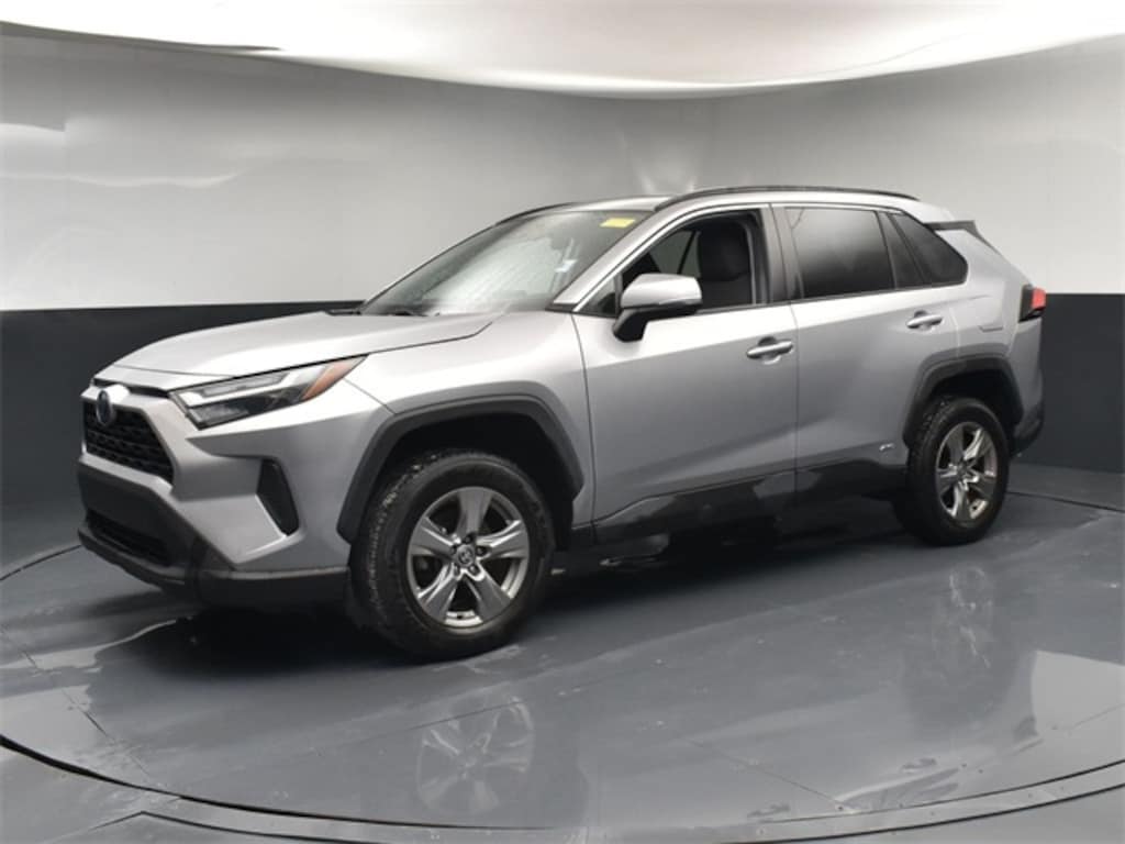 Used 2022 Toyota RAV4 Hybrid XLE SUV