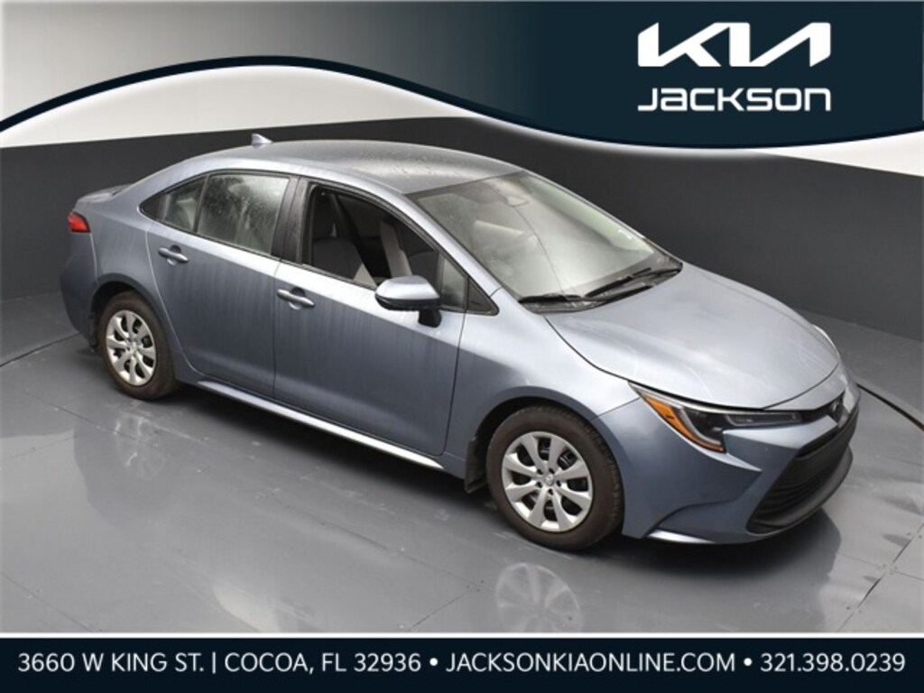 Used 2025 Toyota Corolla LE Sedan