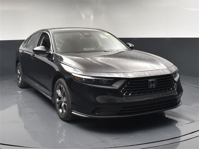 Used 2023 Honda Accord EX with VIN 1HGCY1F31PA047573 for sale in Kansas City