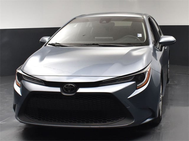 Used 2021 Toyota Corolla LE with VIN JTDEPMAE4MJ187164 for sale in Cocoa, FL