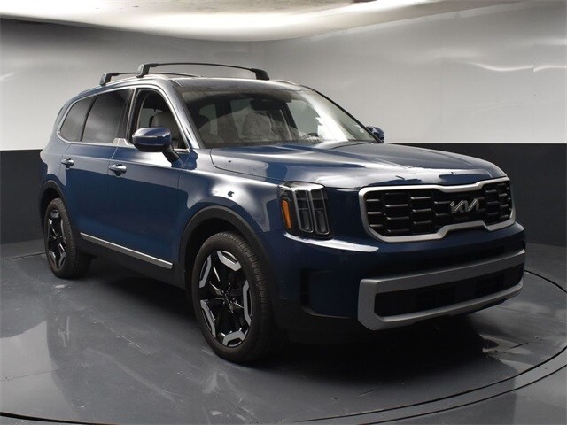 2025 Kia Telluride S photo 2