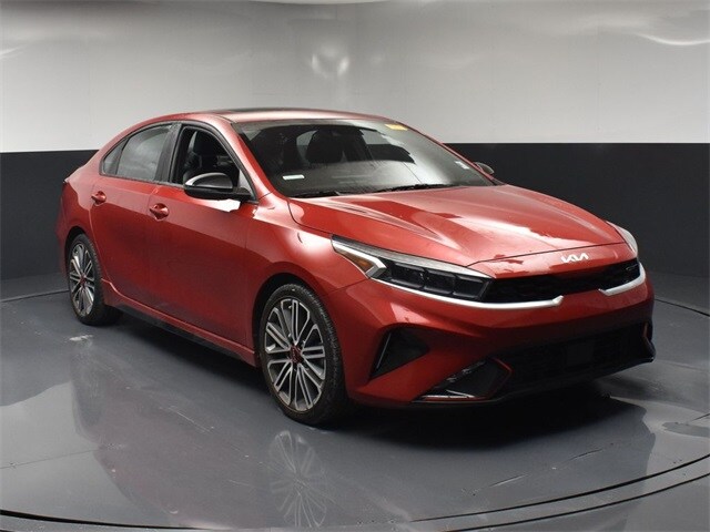 2024 Kia Forte GT photo 2