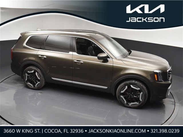 2025 Kia Telluride S's photo