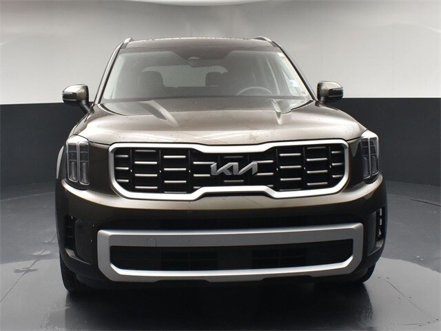 2025 Kia Telluride S photo 3
