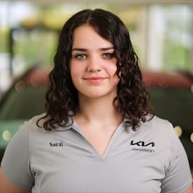 Staff member Sarai from ID_3e3109
