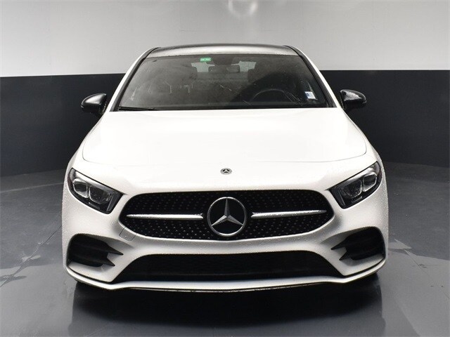 2022 Mercedes Benz A 220 photo 2