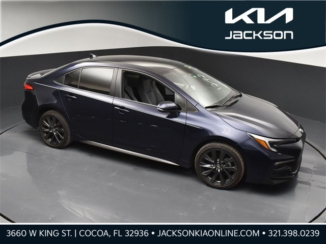 2024 Toyota Corolla SE's photo