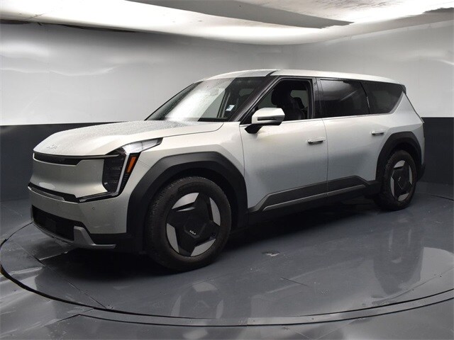 2024 Kia EV9 Light Long Range photo 3