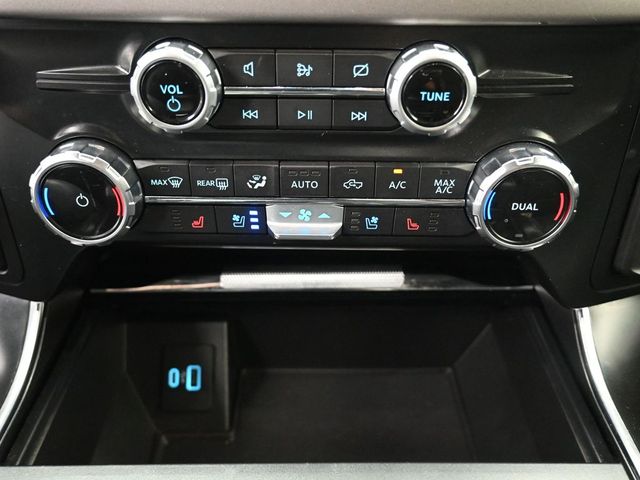 2022 Ford F-150 Raptor - Photo 13