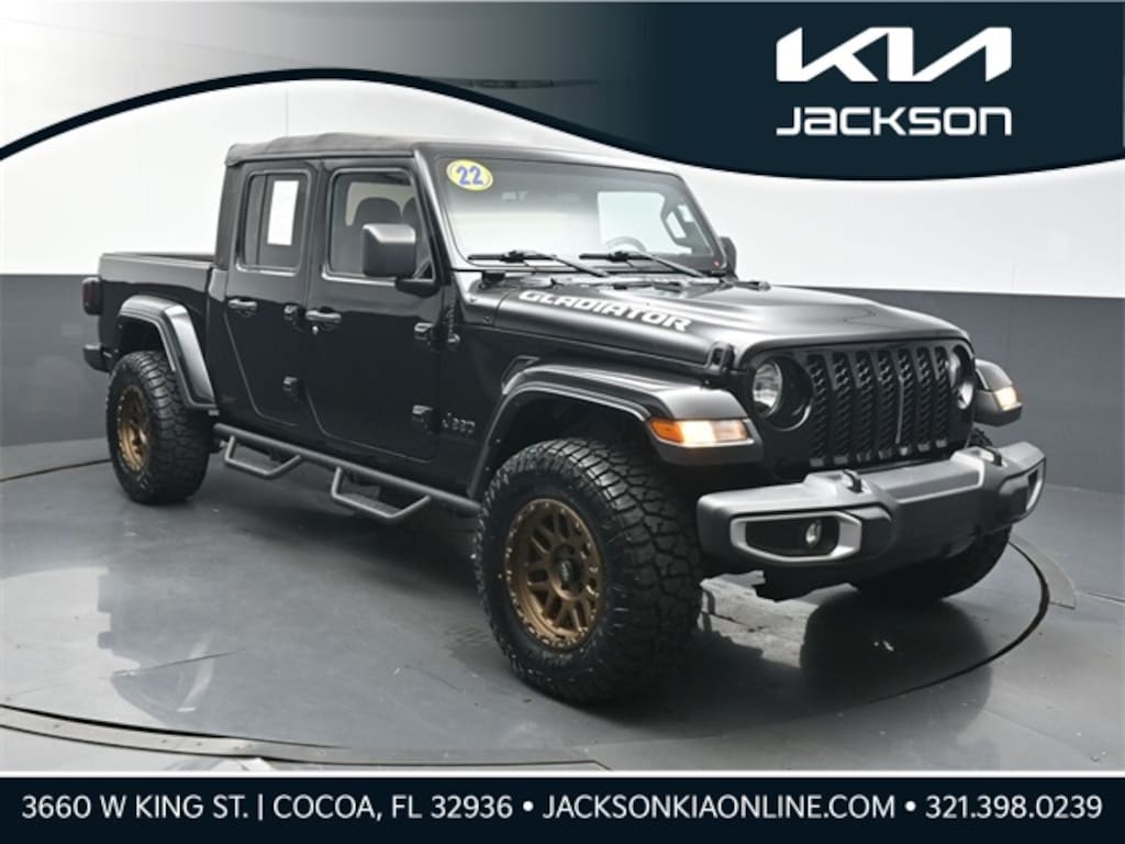 Used 2022 Jeep Gladiator Sport Truck Crew Cab
